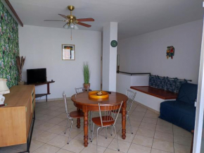 Appartement Le Lavandou, 3 pièces, 4 personnes - FR-1-677-5